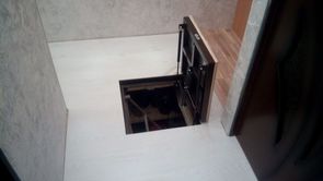 Floor hatch Self-lifting invisible hatch, corner 